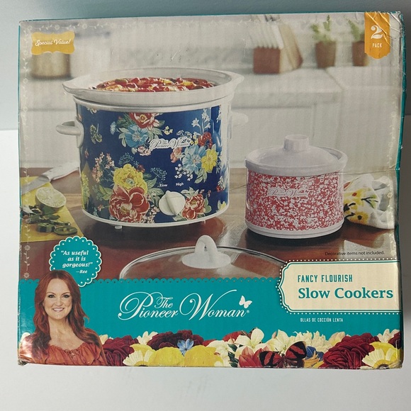 The Pioneer Woman Floral Slow Cookers - Blue and Red~The box is bent - Picture 1 of 8